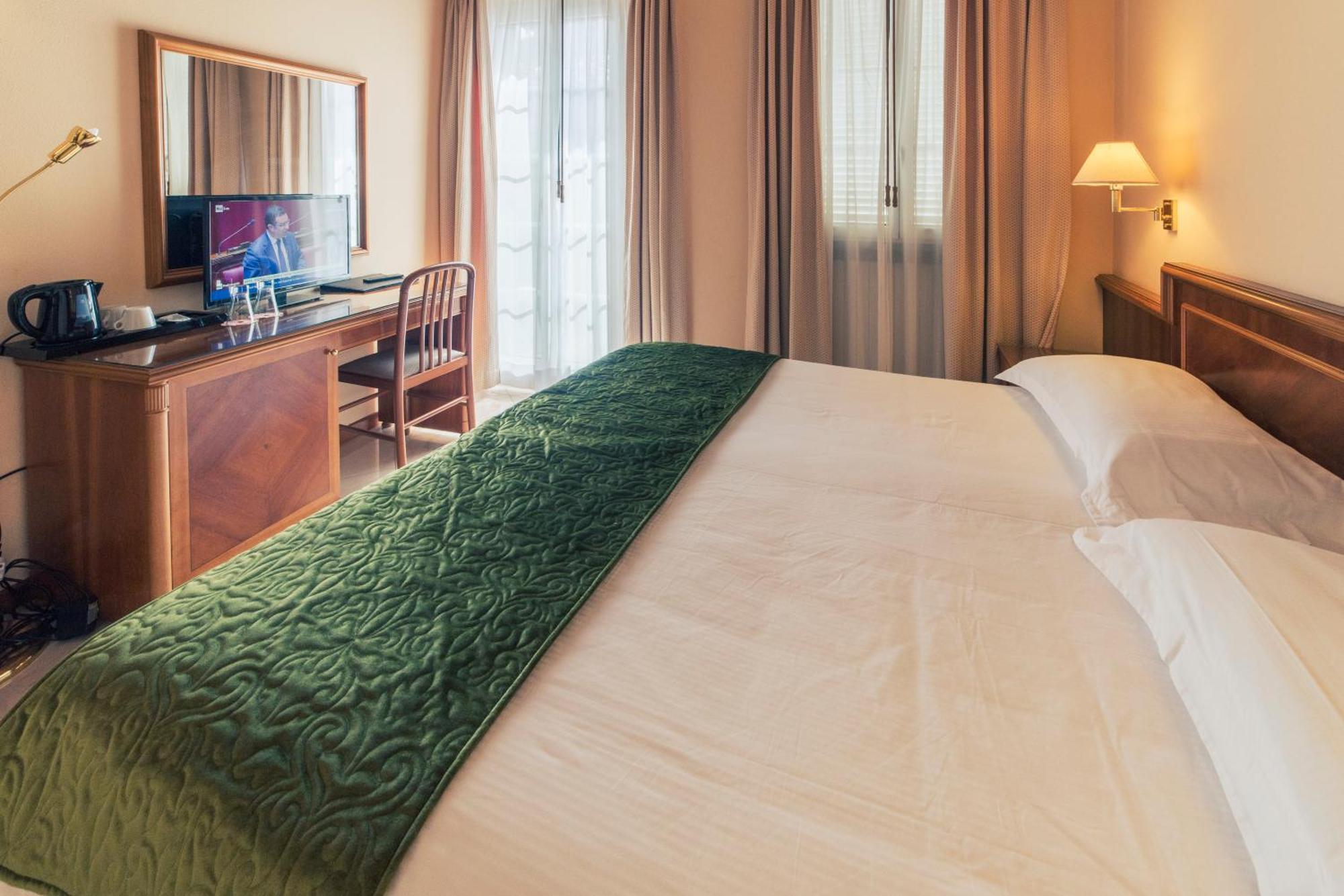 Hotel Bettina 메르고초 외부 사진